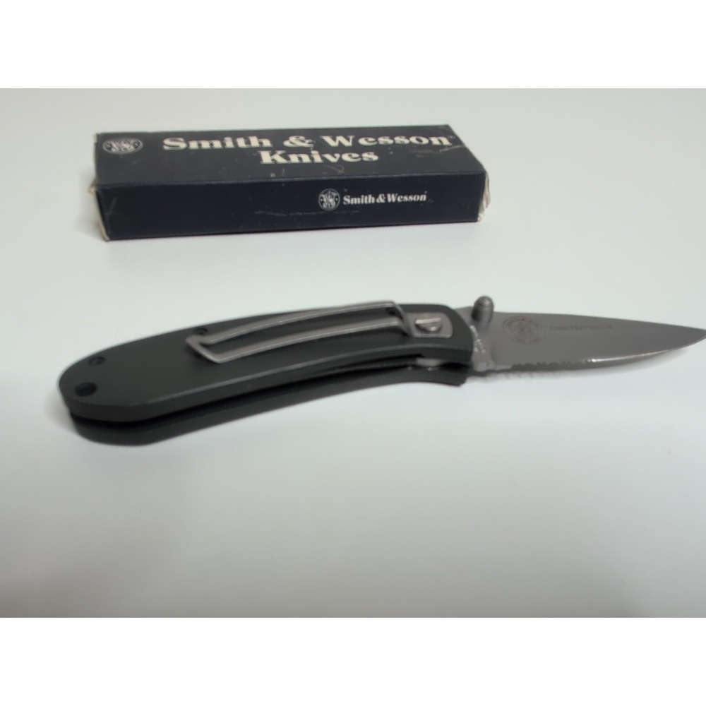 Smith & Wesson CH210R Ronald Reagan Folding Knife Limited Issue New In Box - Picture 6 of 7